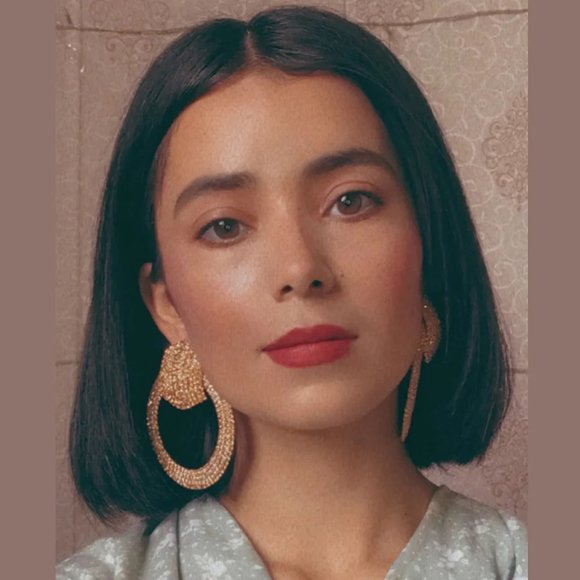 Shiny Rhinestone Long Tassel Earrings - Picture 4 of 4